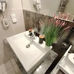 331 W 5 Gwiazdkowym Royal Tulip 200 M Do Plazy Dobruk Jaccuzi W Obiekcie Apartment
